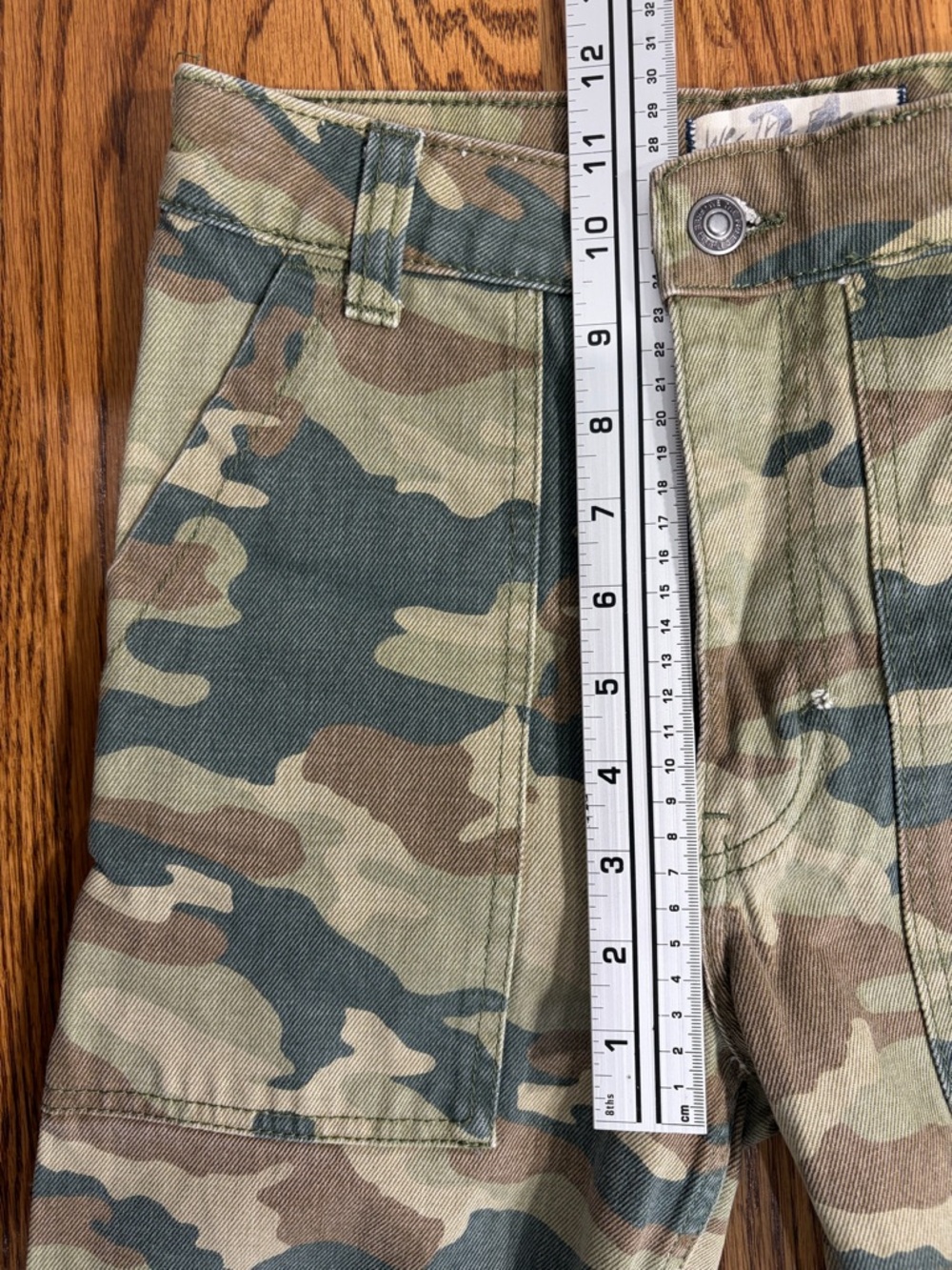 Free People We The Free Camo Crop Straight-Leg Utility Pants sz 24 - Picture 9 of 11